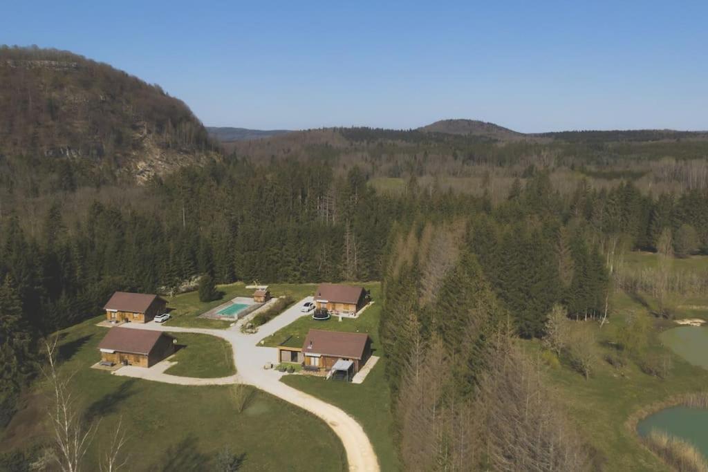 Gite Jura Mina Chalet Au Milieu De La Nature Villa Ney Exterior foto
